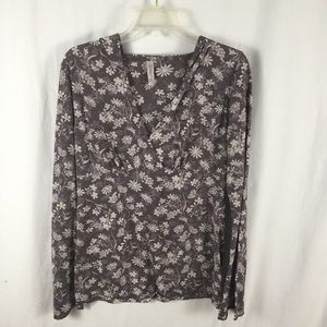 ☃️3 for $23 ☃️ Gitano Long Bell Sleeve Hooded T-Shirt